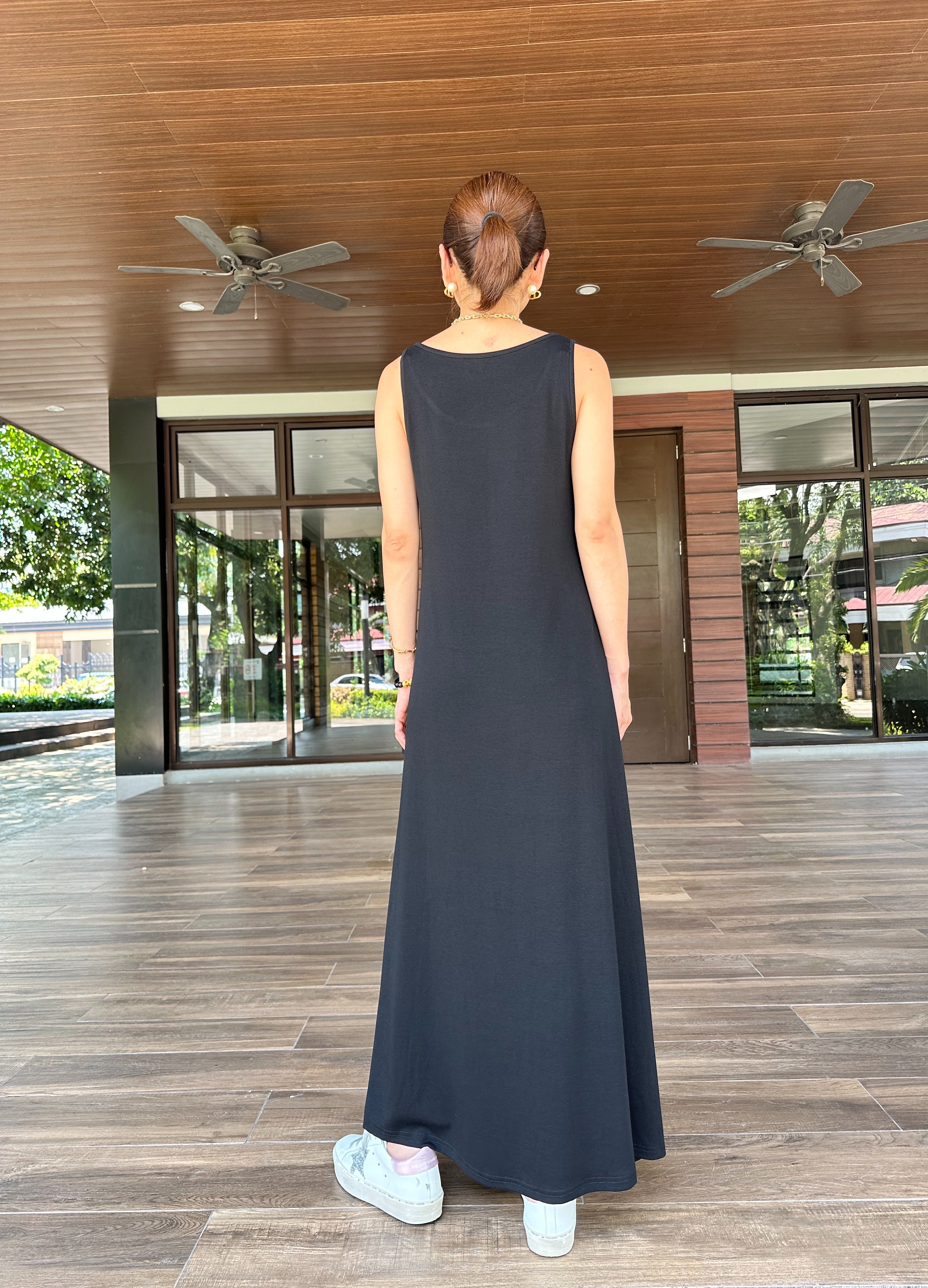 Audrey Sleeveless Dress in Black
